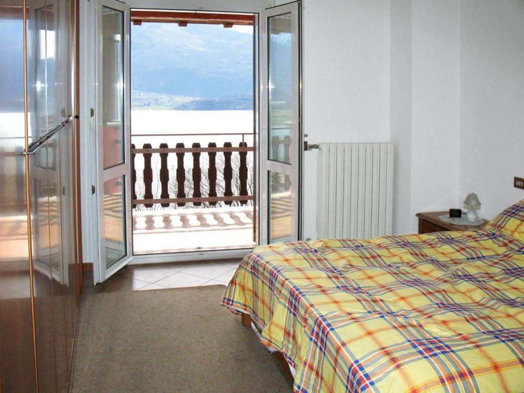 Residence Casa Rosa Gera Lario Esterno foto