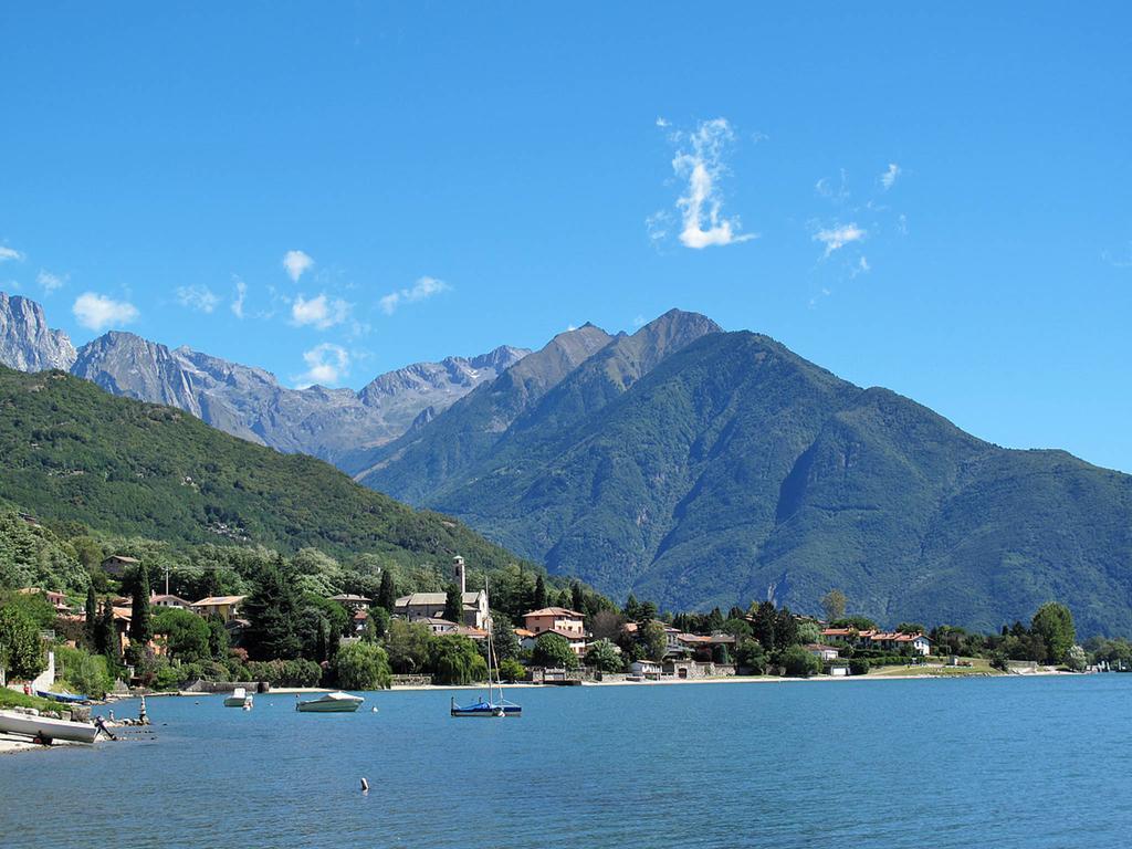 Residence Casa Rosa Gera Lario Esterno foto